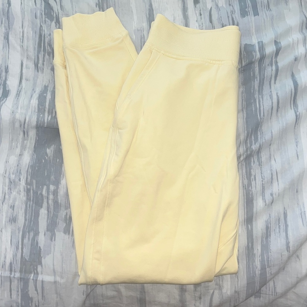 Lululemon LA Warm Down High Rise Jogger, NWOT
